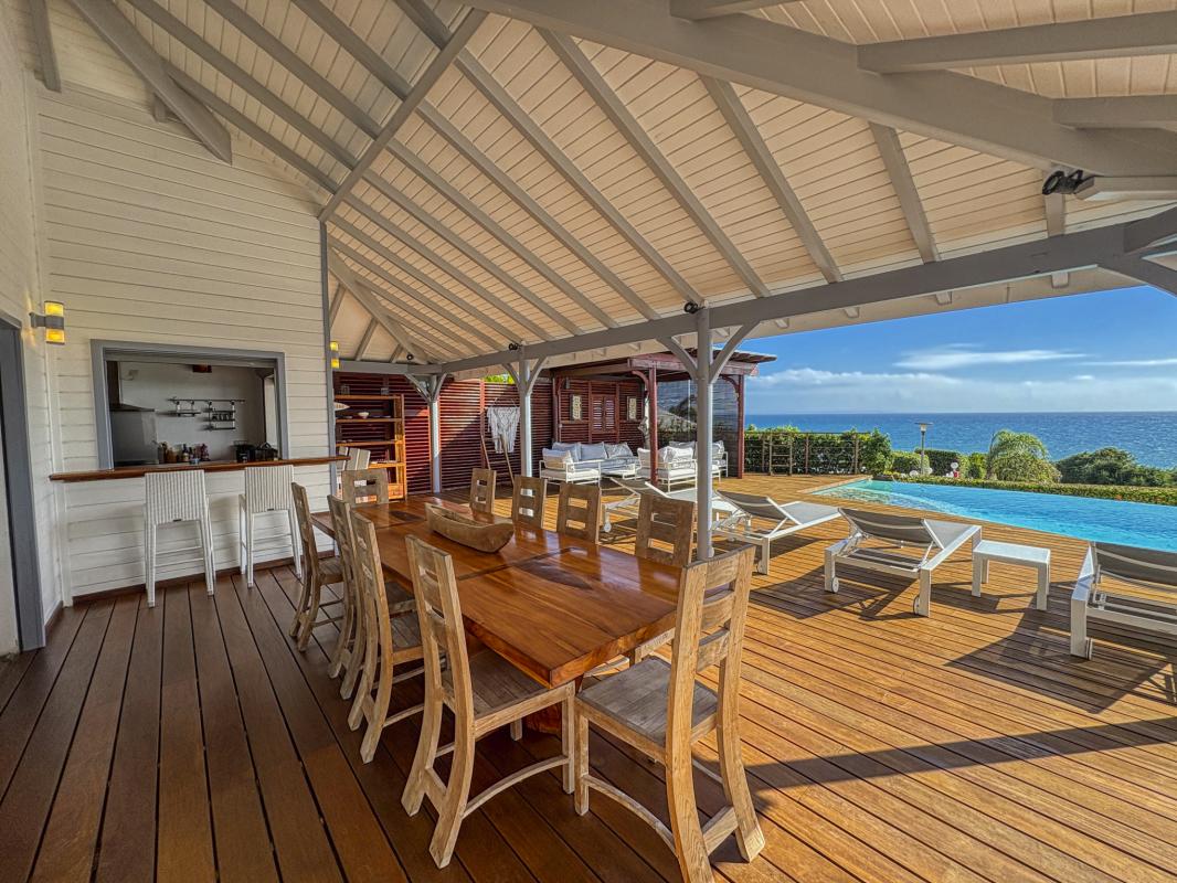 12.Location villa piscine Sainte Anne Guadeloupe_Terrasse